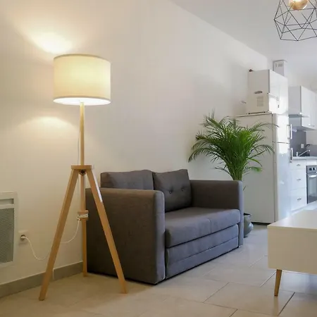 Logement Complet - Emplacement Ideal * Bourg-Saint-Andéol